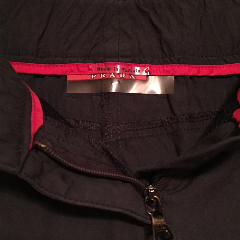 Prada capri size 42